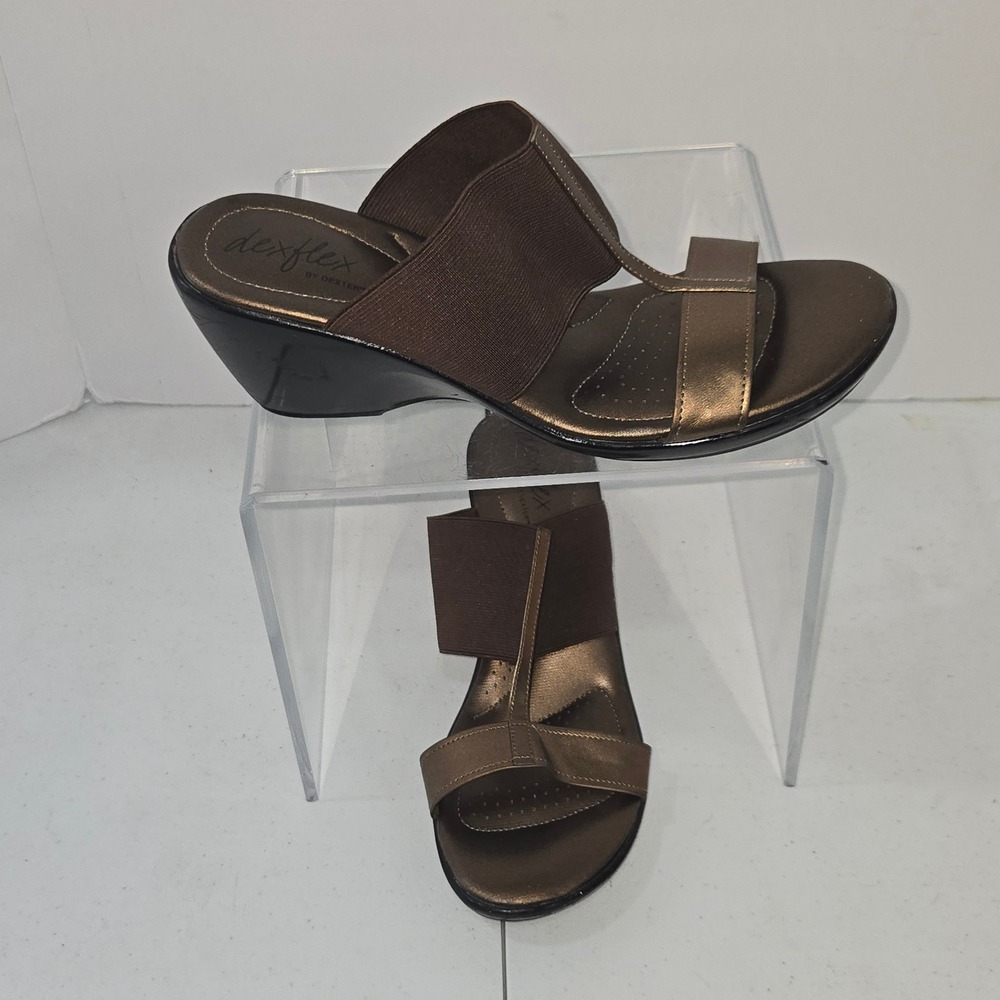 Dexflex by Dexter Womens Bronze Metallic Wedge Sandals Elastic Straps Size 9